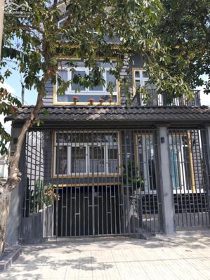 Bán Biệt thự đường D12 Phước Long B Quận 9 giá 25,8 tỷ