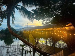 villa view sông mà ngay tttp nha trang đâu ra ngoài căn này? đi ra biển chưa tới 5 phút