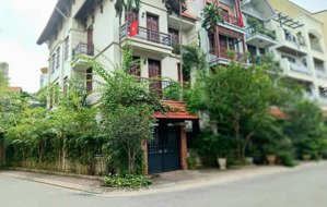 bán nhà ngõ 28 xuân la gần lotte hồ tây: lô góc 79m2 x 5t, mặt 5.6m, an sinh cực tốt