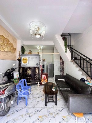 bán nhà 3 tầng, 30m2, hẻm xe hơi 5m thông, đường tỉnh lộ 10 - sát quận 6, giá chỉ nhỉnh 2 tỷ!