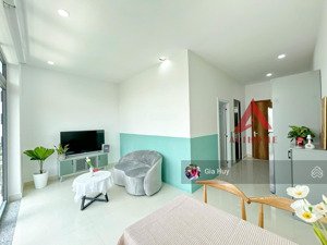 căn hộ 1 phòng ngủ - ban công - full nội thất - máy giặt riêng - gần ngã tư phú nhuận
