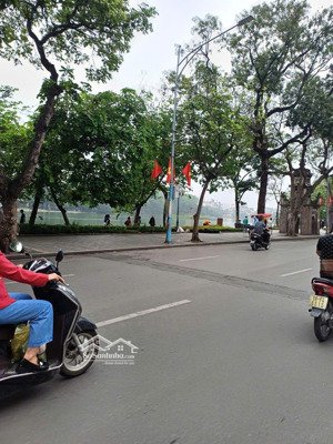 cực hiếm có 1 0 2 , bán khách sạn vip hoàn kiếm 1000m2 .
