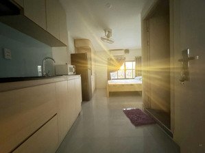 trống sẵn phòng xịn full nội thất hiện đại 35m2 ngay nơ trang long bình thạnh sát văn lang