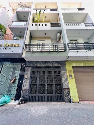 bán nhà đẹp khu bờ bao tân thắng đối diện aeon tân phú
diện tích: 4 x 14m - giá tốt: 9,5 tỷ