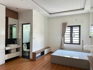 giá tốt chuyển nhượng nhanh_ mặt tiền kinh doanh siêu vip. nhà 5 tầng, mặt tiền 5m, đường 10,5m