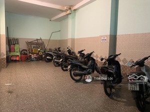 chính chủ cần bán chdv 4 tầng, 16 phòng, dòng tiền 36 triệu. bán 8.5 tỷ. dt 88m2, 4.6m x 19m.