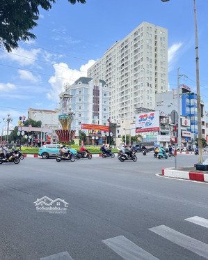 nhà bán đường hoà bình - quận 11 - đối diện cổng đầm sen - diện tích 45m2 - nhỉnh 4 tỷ.