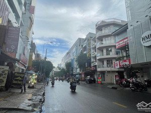 bán nhà hxh lê văn sỹ.p13. quận 3 , dt: 9.1x22 dtcn:199m 40 tỷ