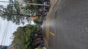 cực kỳ hiếm gặp. mặt phố lê lai hà đông, mặt tiền hơn 6m, dt 70m2. giá 24,5tỷ