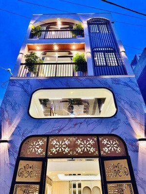 vợ chồng tôi bán nhà oto 10m xuân thuỷ-thảo điền-q2. giá 4tỷ120/82,4m2 gần chợ thảo điền thuê 25tr