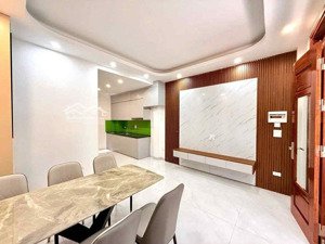 hiếm ! hơn 9 tỷ - 36m2 - thang máy, đống đa - 6 tầng - 2 mặt thoáng - ngõ nông - full nội thất