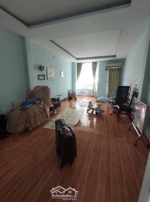 hoà bình - tân phú - hẻm 7m ôtô ngủ trong nhà - 70 m2 - 2 tầng - sổ vuông vức - giá 6.95 tỷ.