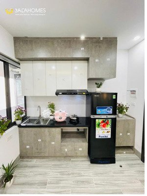 phòng studio ngõ 189 nguyễn ngọc vũ, đi ngõ 37 nguyên thị định vào dễ đi hơn giá: 6.5tr