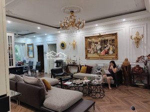 bán nhà khu phân lô ô tô tránh cầu giấy - 60m2 mt 7m.