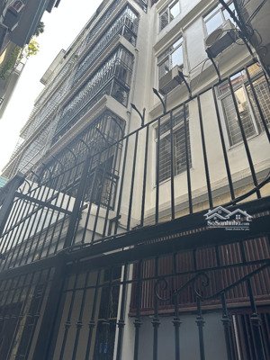 bán căn nhà phân lô thang máy quận tây hồ.gần hồ tây