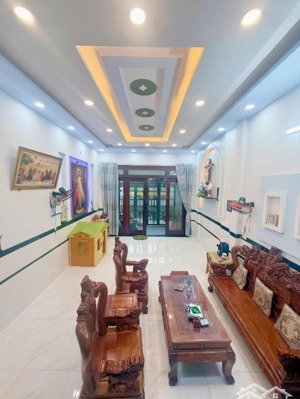 nhà ngay tân kỳ tân quý - dt: 5x20m - đúc 4 tầng btct - đường 5m thông - chỉ 7. xtỷ