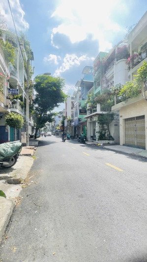 bán nhà mặt tiền kinh doanh - nhật tảo q.10 - mới đẹp ở ngay, 5 tầng full nội thất 10,5 tỷ