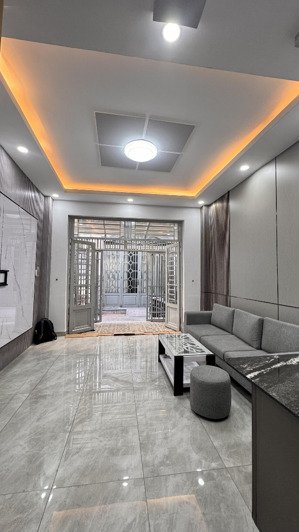 đầu tư ở cho thuê 1 căn ra mặt tiền ngay cdgtvt 4 tầng đẹp ở ngay giá 4.87 tỷ