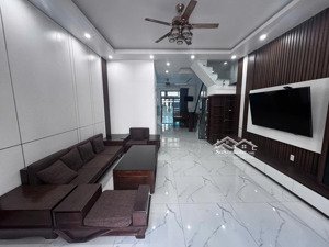 vh142 cho thuê nguyên căn 5 ngủ vskk có thang máy ở vin marina cực đẹp