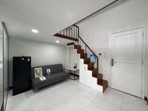 duplex gần đại học ufm , sát rạt quận 4