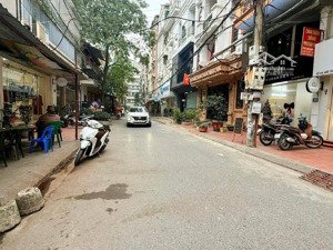 bán nhà mễ trì đỗ đức dục nhà mới 40m 8 tầng thang máy ô tô đỗ cửa kinh doanh.