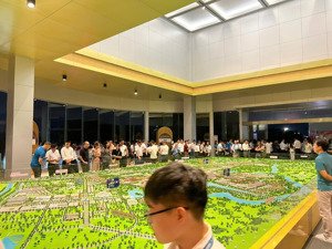 xuất ngoại giao căn cạnh góc bt mặt sông lễ hội sun hà nam bàn giao thô hoàn thiện mặt ngoài lh em