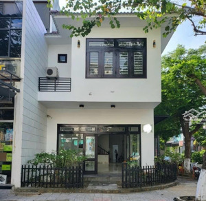 nhà lô góc 2 mặt tiền, 86m2, khu phân lô đường 8m ngay đình phong phú. giá chỉ 5.8 tỷ