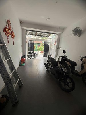 bán nhà mt đường chợ tân mỹ ngang 4x20m đang cho cty thuê 20tr/th - chỉ 15 tỷ tl quận 7 -