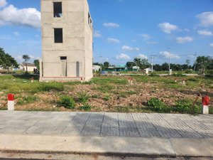 chính chủ cần bán đất ở xã tân phú trung, củ chi