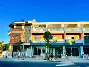 hàng hiếm căn thô gói 8- mỹ gia đường thông gần hồ bơi, hướng đông nam.