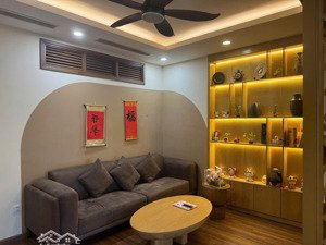 chính chủ bán nhanh căn hộ 3pn - dt 95m - nội thất full full đồ tại dự án golden park tower