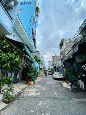 bán nhà mt ngay lũy bán bích - gần vườn lài - dt 3,9m x 13,5m (cn 52m2) cấp 4 tiện xây mới- 6,55 tỷ