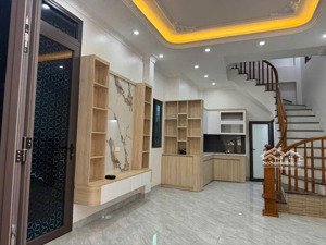 bán nhà ngay cầu đen đường bà triệu full nội thất giá nhỉnh 6 tỷ