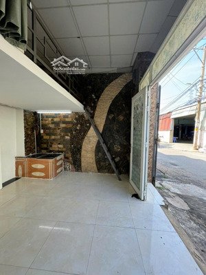 phòng gác lửng mặt tiền đường 53 q.gò vấp(đối diện 140 phạm văn chiêu)