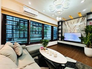 bí mật sau chân cầu chương dương- long biên: nhà 6 tầng x 62m2, ô tô vào, thiết kế lạ, giá 13.5 tỷ