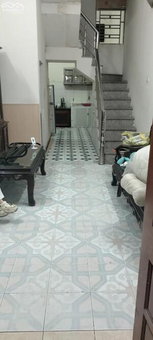 Cho thuê nhà Ngõ Gốc Đề, Hoàng Mai 4 tầng x 40m2, 4PN, 3 vệ sinh, 11 Triệu