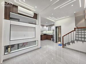 Nhà đẹp lung linh 1 lầu full nội thất hẻm 1027 Huỳnh Tấn Phát, Quận 7