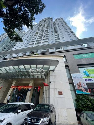 ban quản lý toà nhà bán 2 căn hộ chung cư toà 101 láng hạ 162m2, 3 phòng ngủ, 2 wc, tầng đẹp thoáng