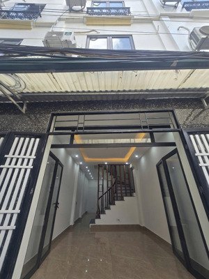 bán gấp nhà gần đại học công nghiệp 35m2 4 tầng 5 tỷ