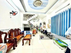 siêu phẩm nhà 2 tầng - hxh - gần vđ2 - phạm văn đồng - dt: 120m2 - giá 6,9 tỷ