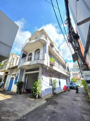 lô góc không qh lg, hẻm 5m, cách mt 15m - 67m2 ngang 4m dài 17m, 3 tầng hoàn công đủ.