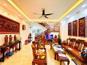 cực ngon, bán nhà đẹp thịnh quang, đống đa, ngõ 3m ô tô đỗ cạnh nhà, 3 mặt thoáng, 40m2 6 tầng