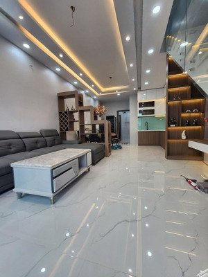 mua 1 được 2 - nhà mới 2 tầng - 2 mặt tiền - lô nhì huỳnh tấn phát - quận 7 dòng tiền - giá 8.2 tỷ