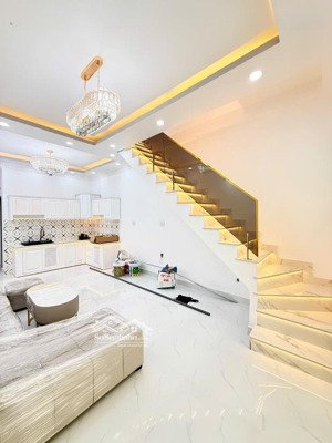 bán nhà phố mới huỳnh tấn phát- nhà bè- hxh 4m- ngang 4m- giá hơn 4 tỷ- full nội thất.