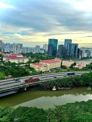 chính chủ gửi bán căn góc 2pn - 95m2 view thoáng sổ hồng