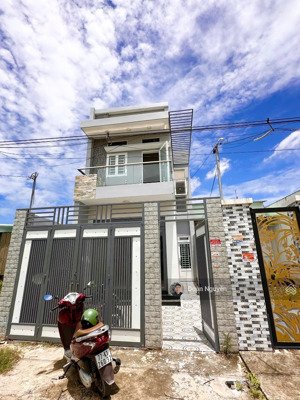 nhà 107m2 shr không lộ giới, 4pn 4wc sân xe hơi & sân sau thoáng, ngay trường thcs tô ngọc vân