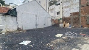 cho thuê đất trống rộng hơn 300m2 ở đường nguyễn thành ý q1