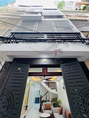 trung tâm mỹ đình - nhà đẹp ở ngay - tặng full nội thất - ô tô vài bước chân - tầm tiền bay nhanh -