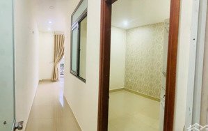 cho thuê phòng ban công lớn, tách bếp, full nội thất kế bên gigamall, pvđ, gần đại học luật