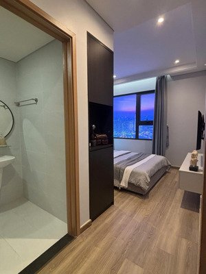 bán căn hộ chung cư cao cấp bậc nhất khu tây cận kề hồ chí minh ngân hàng hỗ trợ 80% đt: 